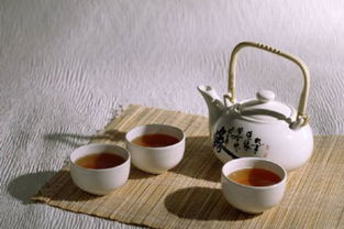香蕉 天然低卡“安眠藥”，揭秘十種睡前最該吃的養(yǎng)生食物